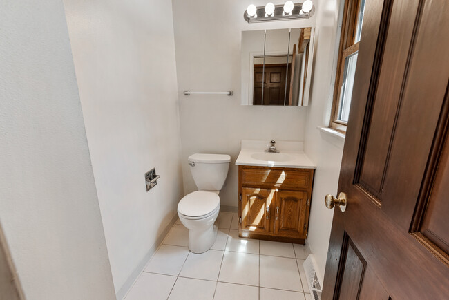 .5 Bathroom - 5221 N Mohawk Ave