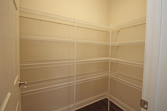 Building Photo - 2213 Lapis Ln