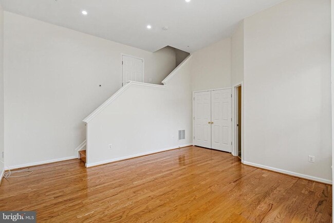 Building Photo - 9939 Fragrant Lilies Way