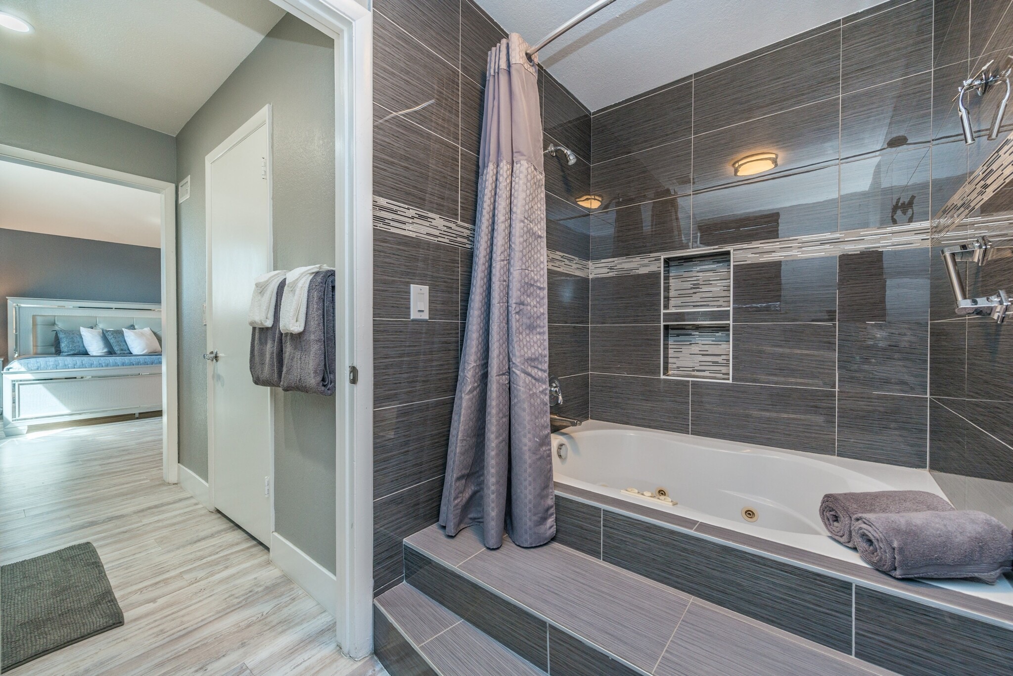 Building Photo - 3954 Keystone Ct