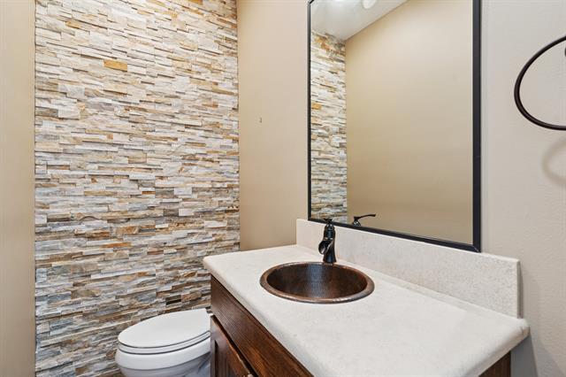 Building Photo - 1705 S Cottonwood Valley Cir