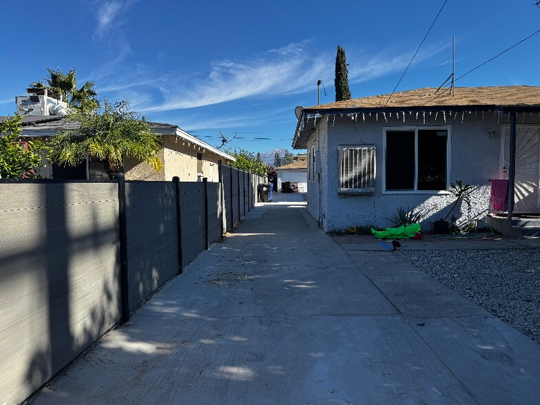 Building Photo - 7367 Golondrina Dr