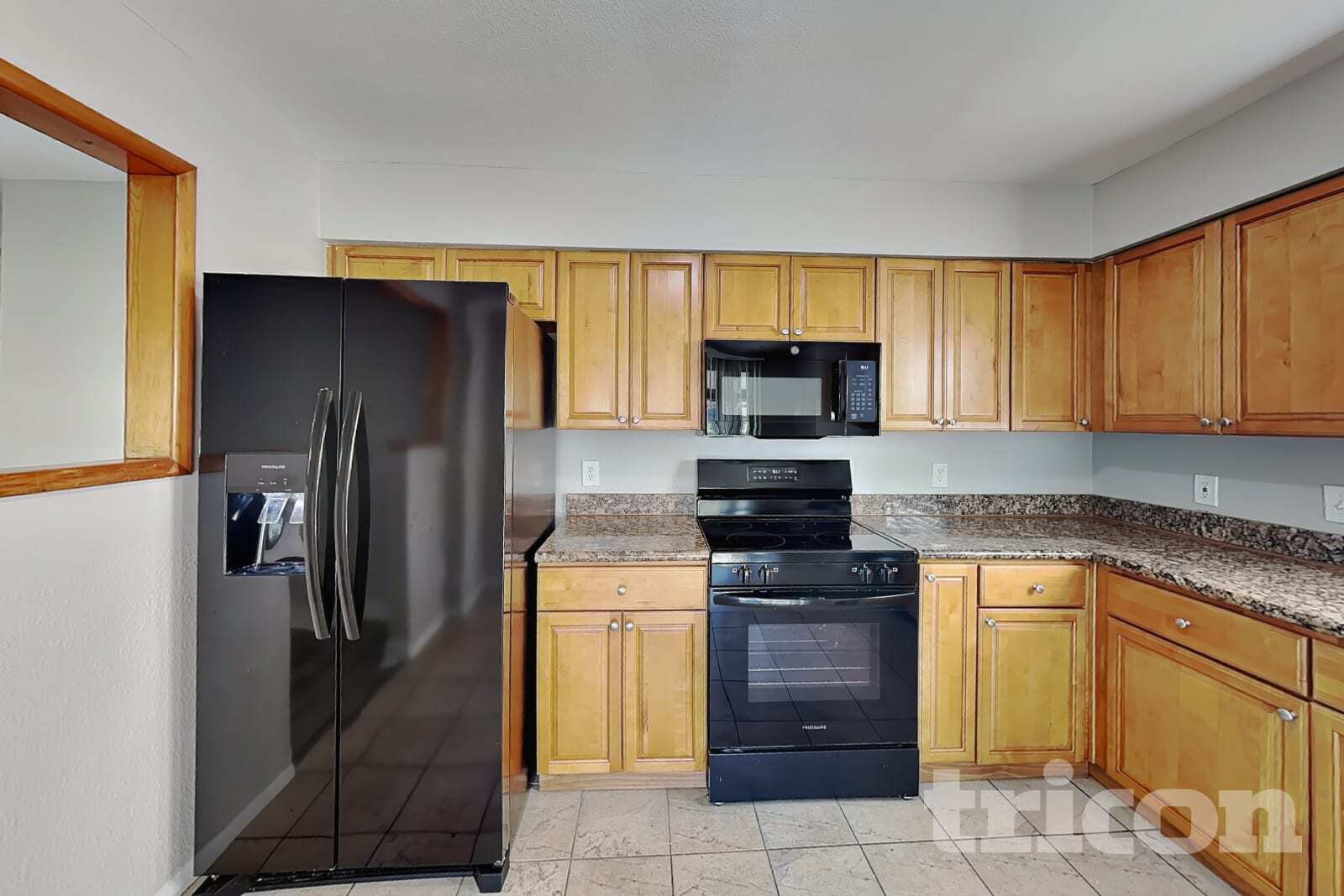 Building Photo - 1020 Red Oak Cir