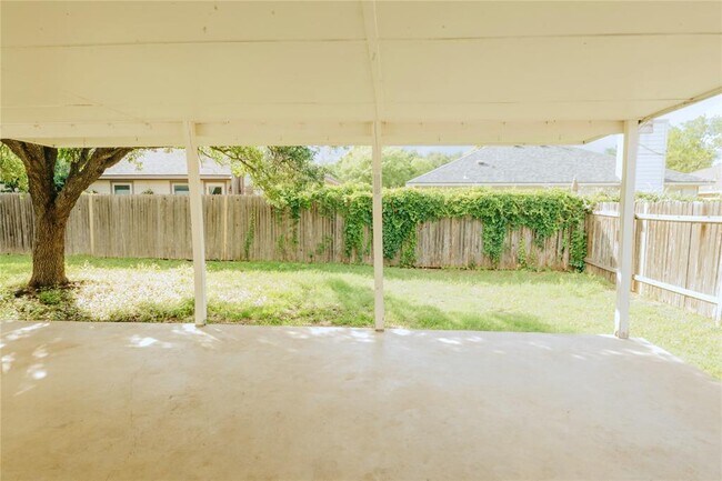 Building Photo - 17506 Bottle Springs Ln