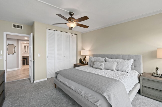 Building Photo - 2774 S Ocean Blvd