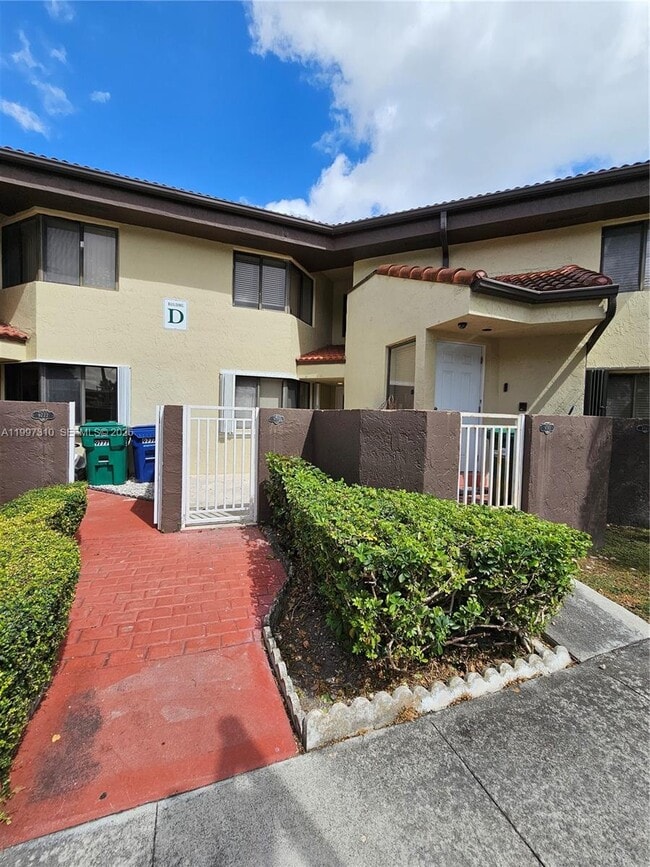 Building Photo - 9781 SW 138th Ave