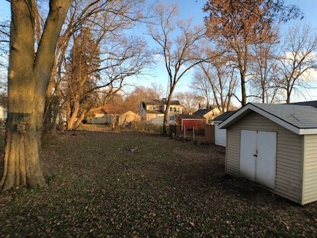 Building Photo - Adorable 1 Bedroom Home in Niles