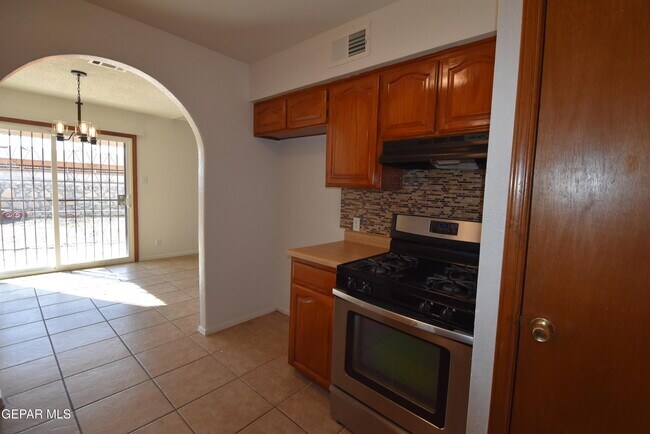 Building Photo - 11724 Lorri Dr