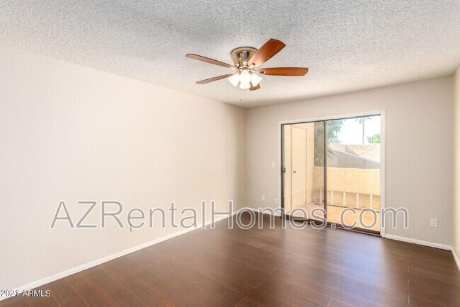 Building Photo - 746 E Morningside Dr