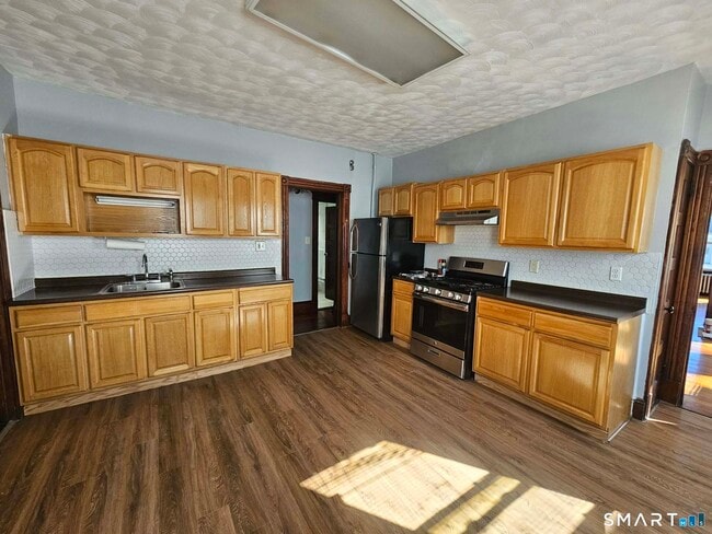 Building Photo - 103 Campfield Ave