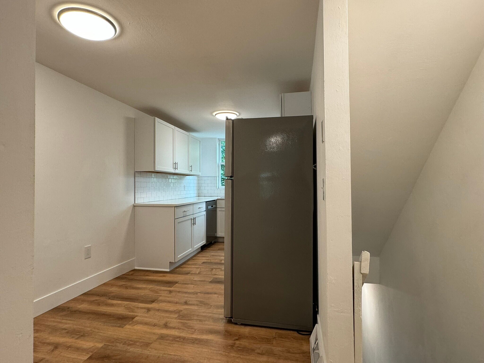 Building Photo - 225 Evergreen Ave