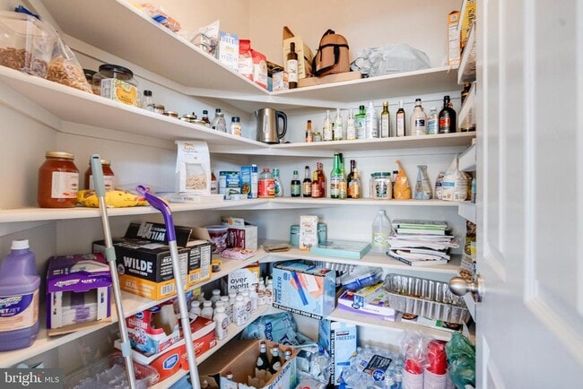 Building Photo - 7520 Calais Way