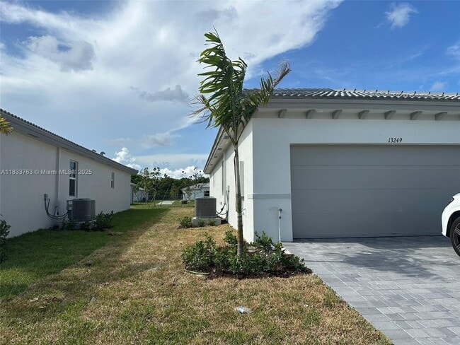 Building Photo - 13248 SW 189th Ter