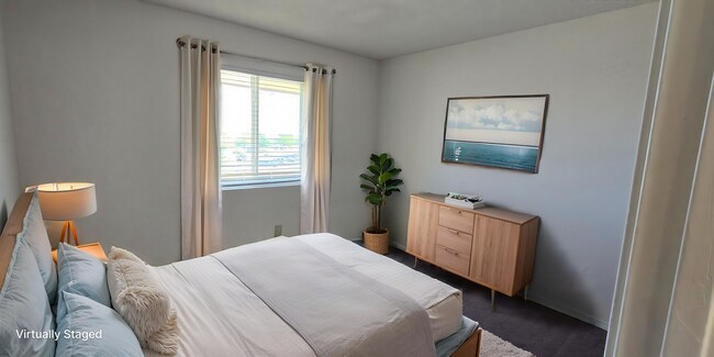 Building Photo - Top-floor 2-bedroom, 1-bath condo in Thornton with lots of natural light.