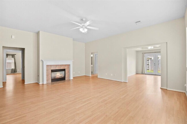 Building Photo - 3642 Slocom Dr