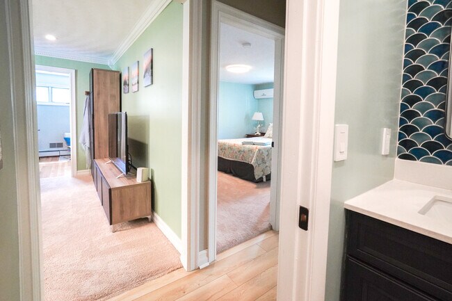 Building Photo - 48 Fales Ave