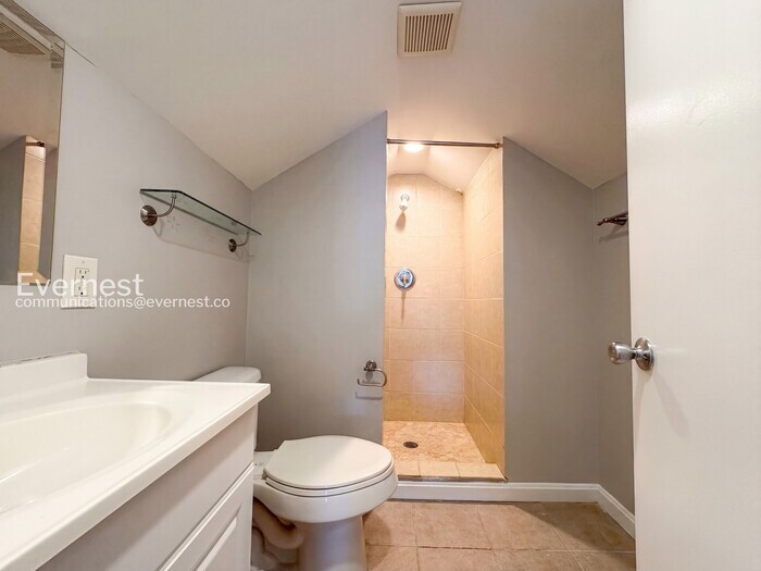 Building Photo - 7730 Emerson Rd