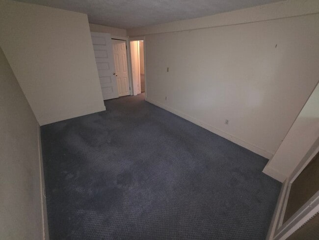 Building Photo - Charming 3 Bedroom Apartment in Millbrook, NY - *ALL UTILITIES INCLUDED