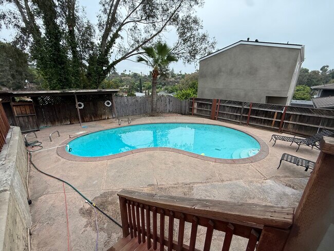 Building Photo - 4951 Campanile Dr