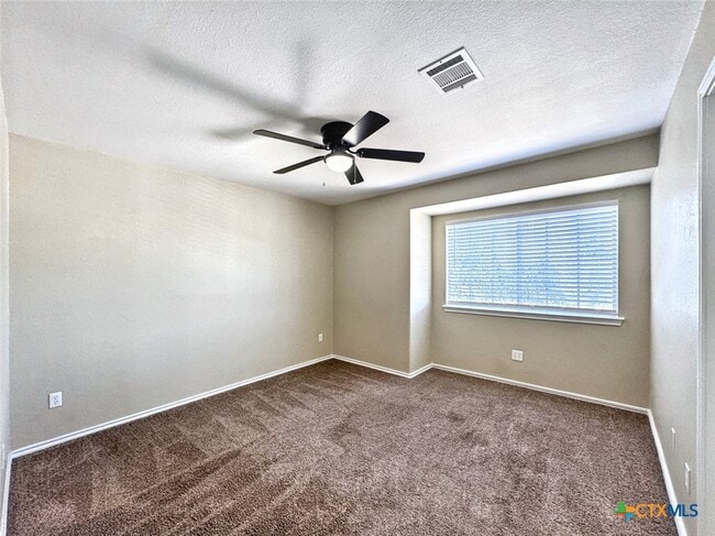 Building Photo - 833 Sagewood Trail