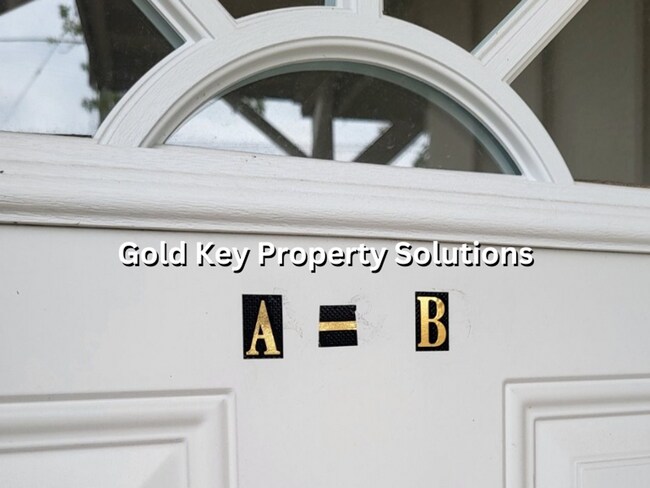 Building Photo - 117 E John St