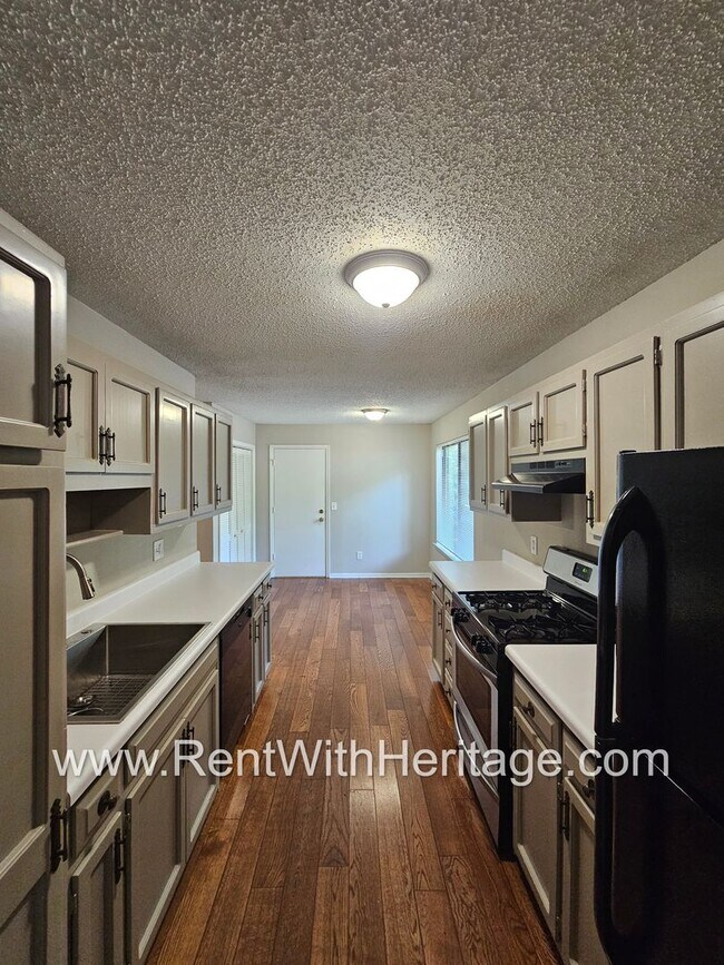 Building Photo - Gorgeous 4bd / 2.5 in Popular Arbor Statio...