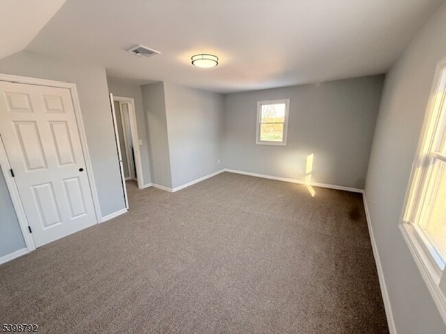 Building Photo - 83 Academy St