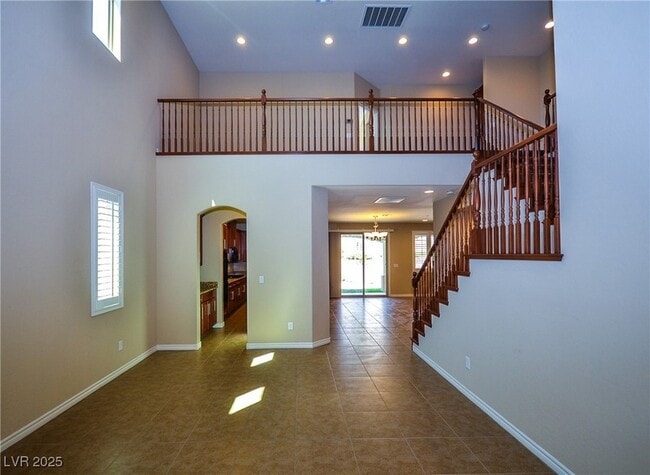 Building Photo - 685 Catalina Aisle St