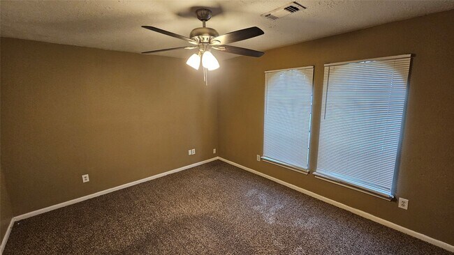 Building Photo - 14734 Treborway Dr