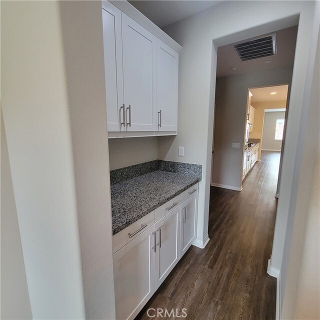 Building Photo - 27951 Mead Ct