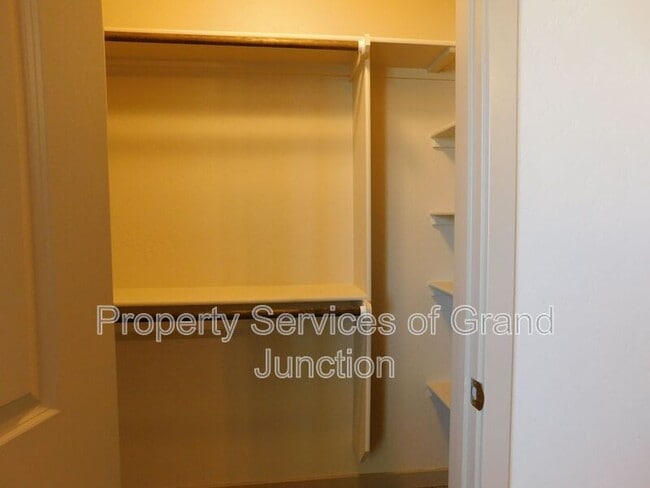 Building Photo - 590 Treviso Ct