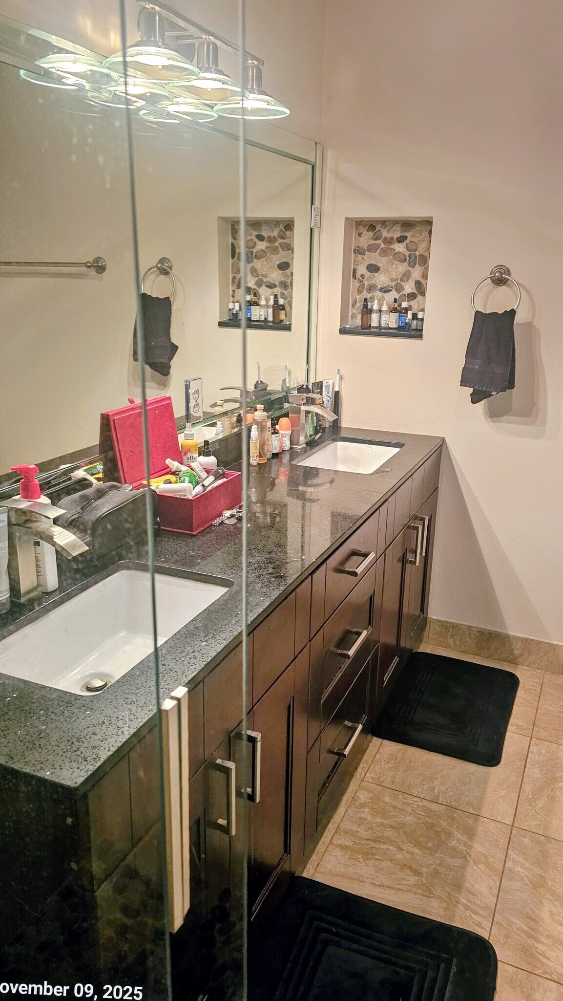 Building Photo - 1077 SE 6th Ave