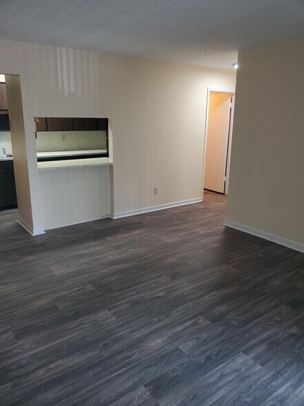 Living Room - Post Ridge