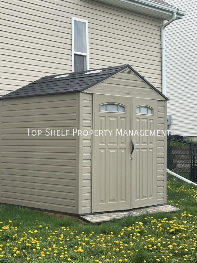 Building Photo - 332 NW Driftwood Dr