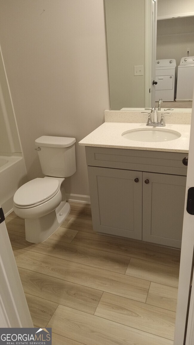 Building Photo - 2498 Polaris Way SW