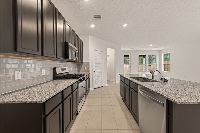 Building Photo - 814 Mustang Rdg Ter