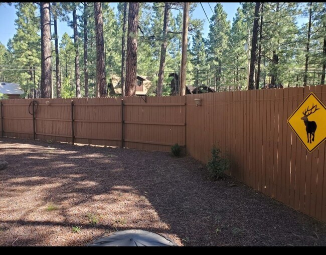 Building Photo - 7144 Moon Creek Cir