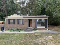 Building Photo - 2248 Deerwood Rd