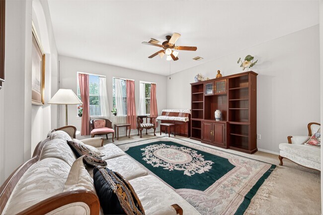 Building Photo - 14744 Branchwest Dr