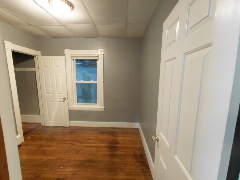 Building Photo - 19 Chilmark St