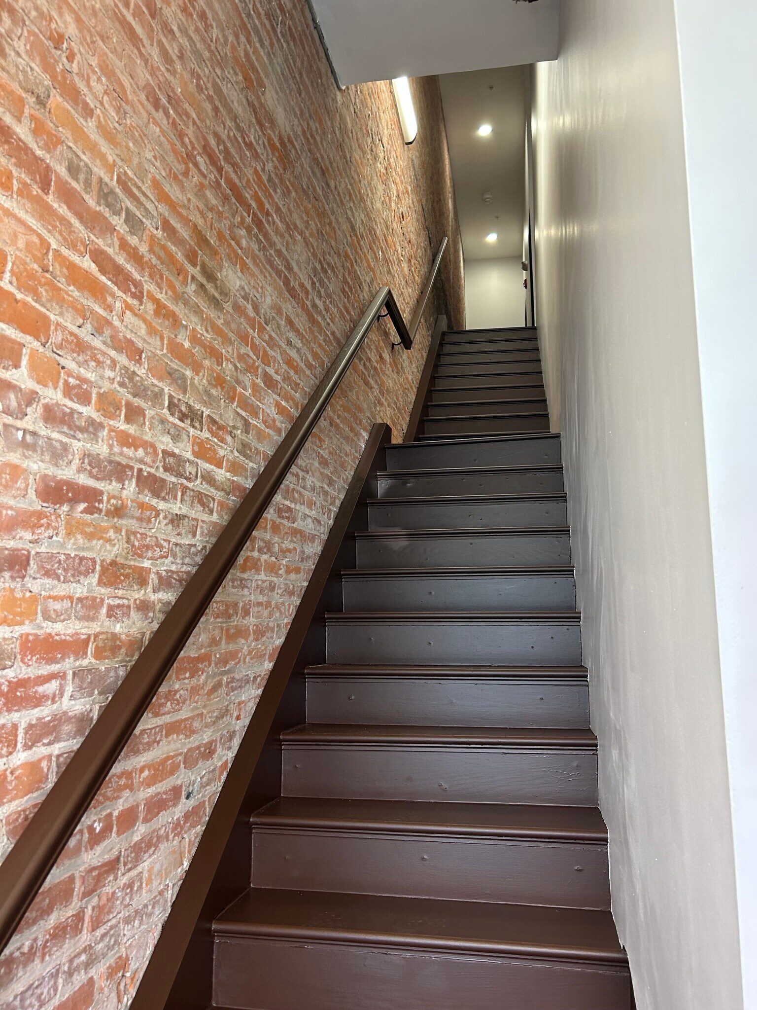Entry from street - 311 W Fayette St