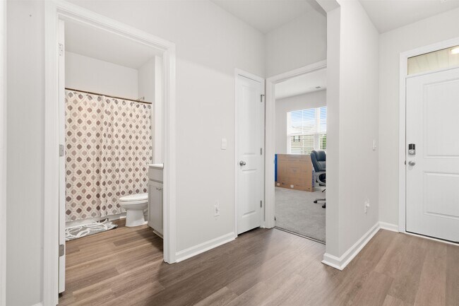 Building Photo - 428 Bearskin Ct