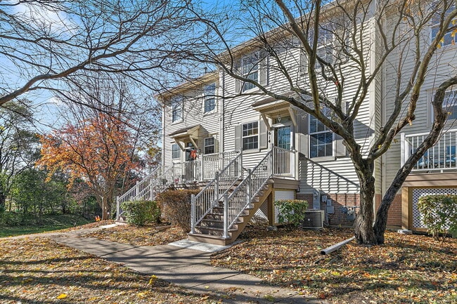 Building Photo - 614 Littleton Trail