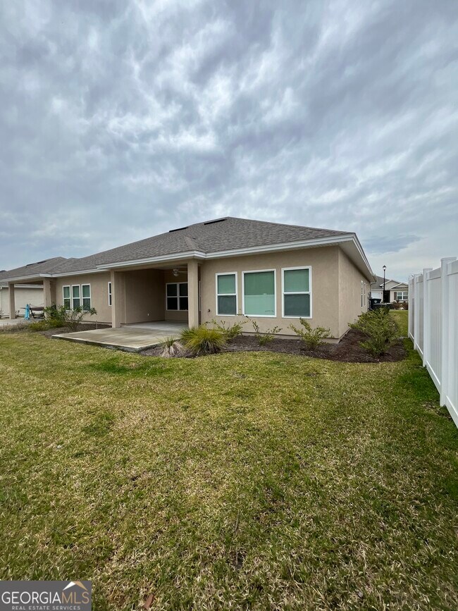 Building Photo - 126 The Villas Wy