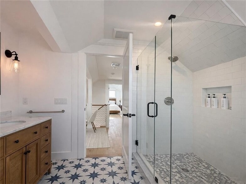 Building Photo - 193 Seaconnet Blvd