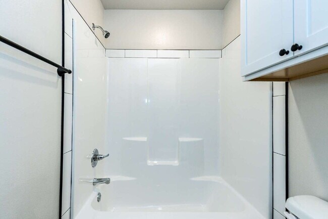 Building Photo - Modern Two Bedroom Townhome In Cooper!