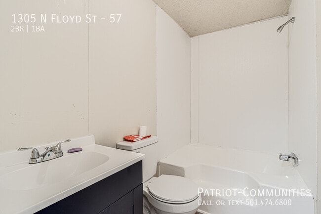 Building Photo - 1305 N Floyd St