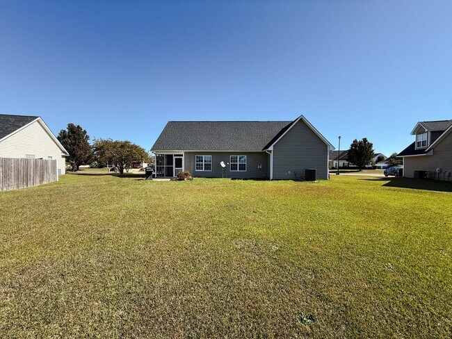 Building Photo - 1904 Yellowbrick Rd