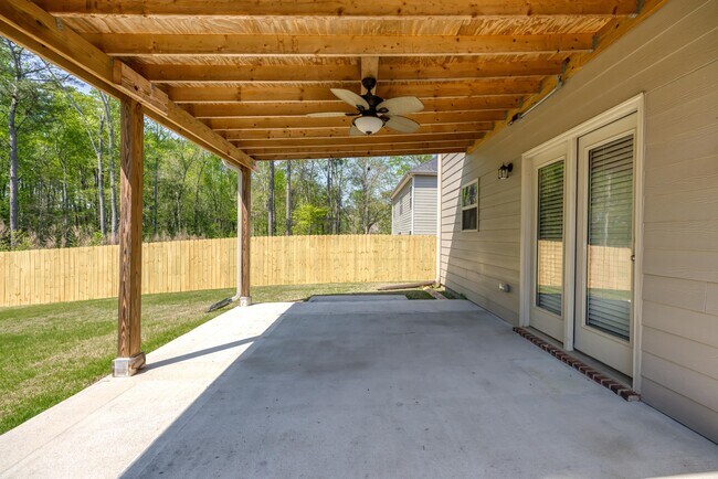 Building Photo - 3092 Hawthorn Farm Blvd
