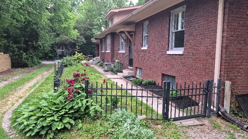 Building Photo - 5309 Hill St